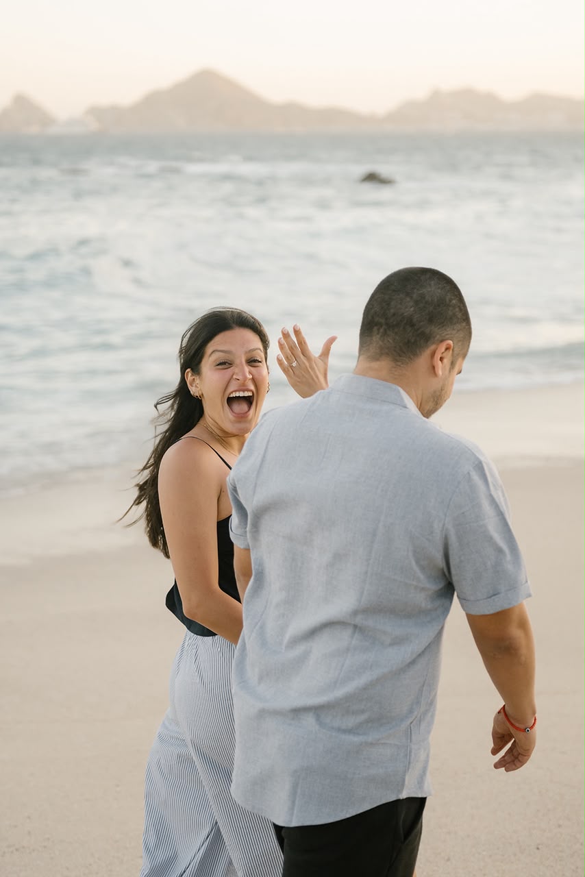 Fiorella y Orlando en la playa